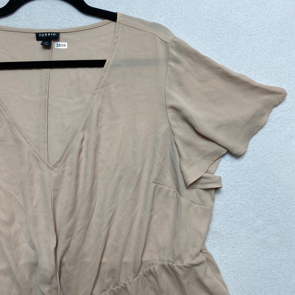Torrid Blouse Womens2X Blush Twist Surplice Mushroom Georgette Flutter $45 - Picture 4 of 11